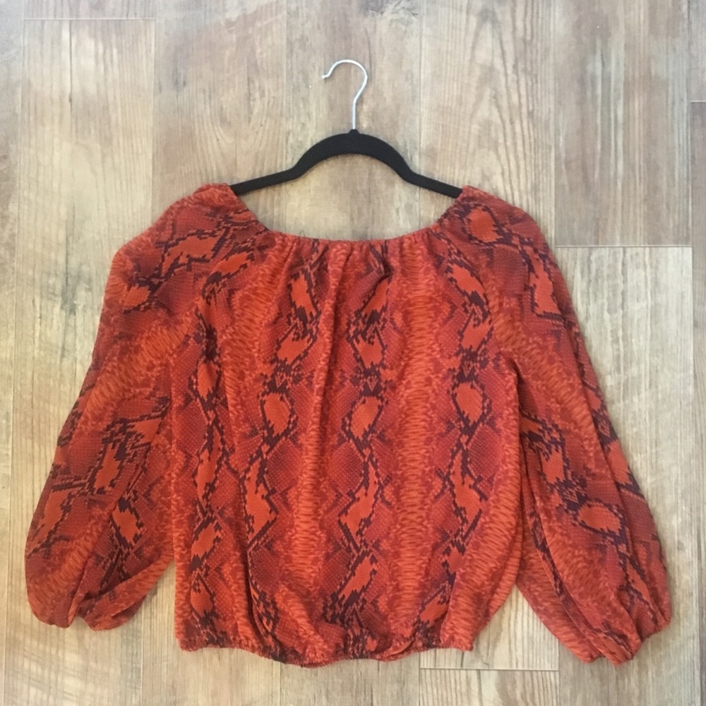 Vince Camuto Snake Print Off the Shoulder Top - Picture 8 of 8